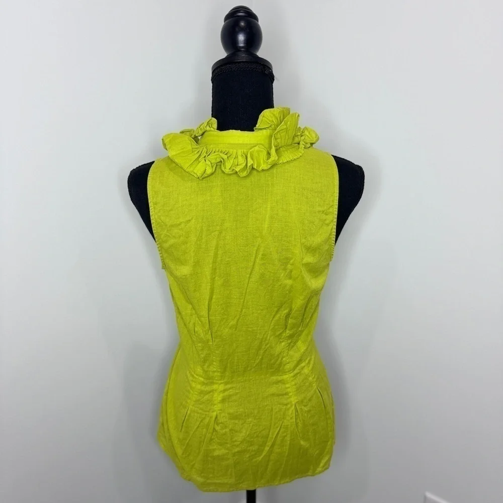 Eci Green Ruffle Sleeveless Button Up Blouse (S)